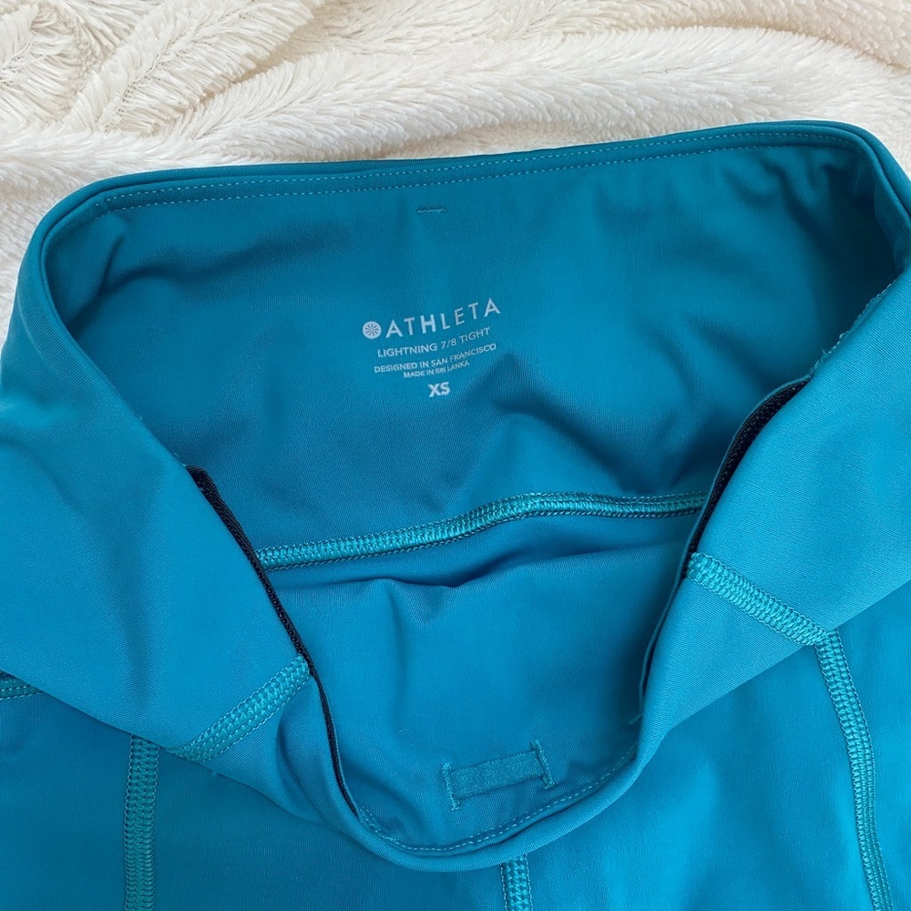 Athleta lighting tight leggings 7/8 teal Sz XS - Picture 8 of 8